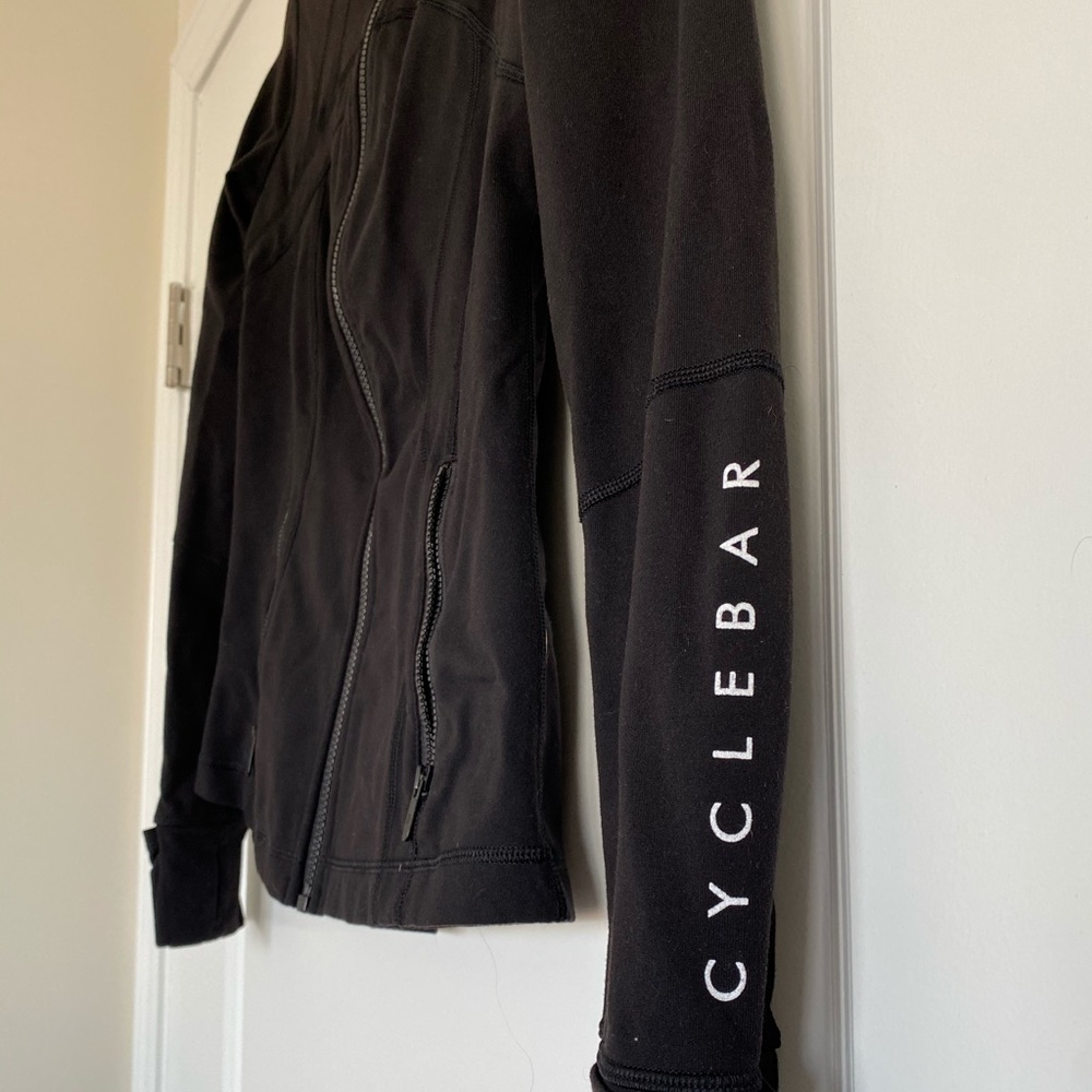 🚨 LULULEMON X CYCLEBAR ZIP UP 🚨